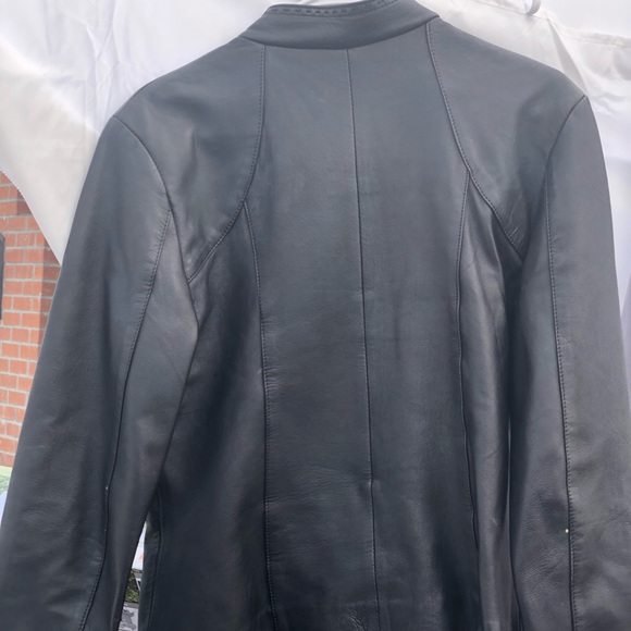 Leather jacket - Picture 3 of 3